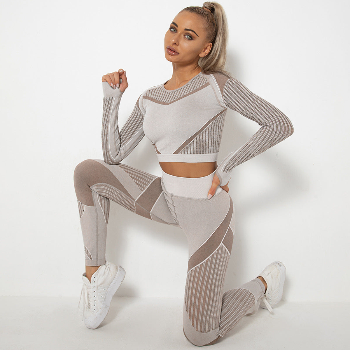 CURVE ESSENCE™Seamless Knitted Absorbent Yoga Long-Sleeved Suit Yoga Wearsuit