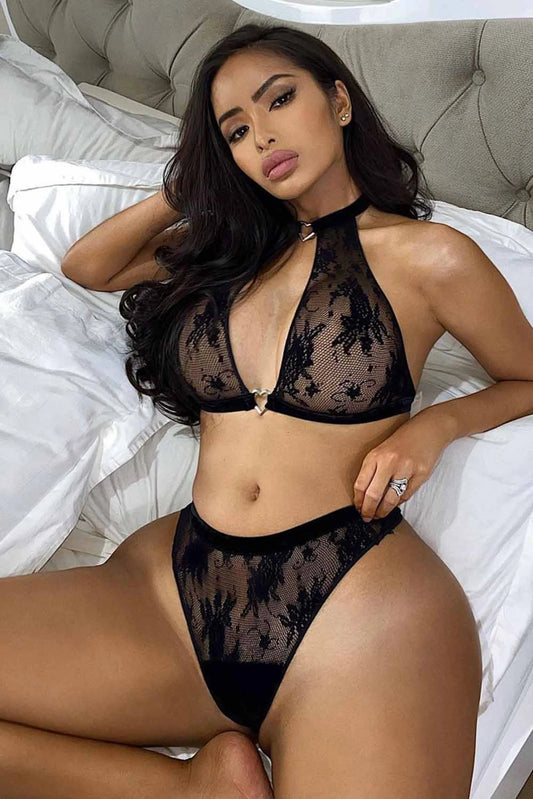 CURVE ESSENCE™La Belle Fantastique Halter Open Bust Lace Fashion Lingerie (2 Piece Set)